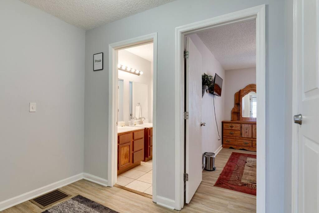 Lovely 2 Bdr Condo With Balcony 2M To Broadway Nashville Eksteriør bilde
