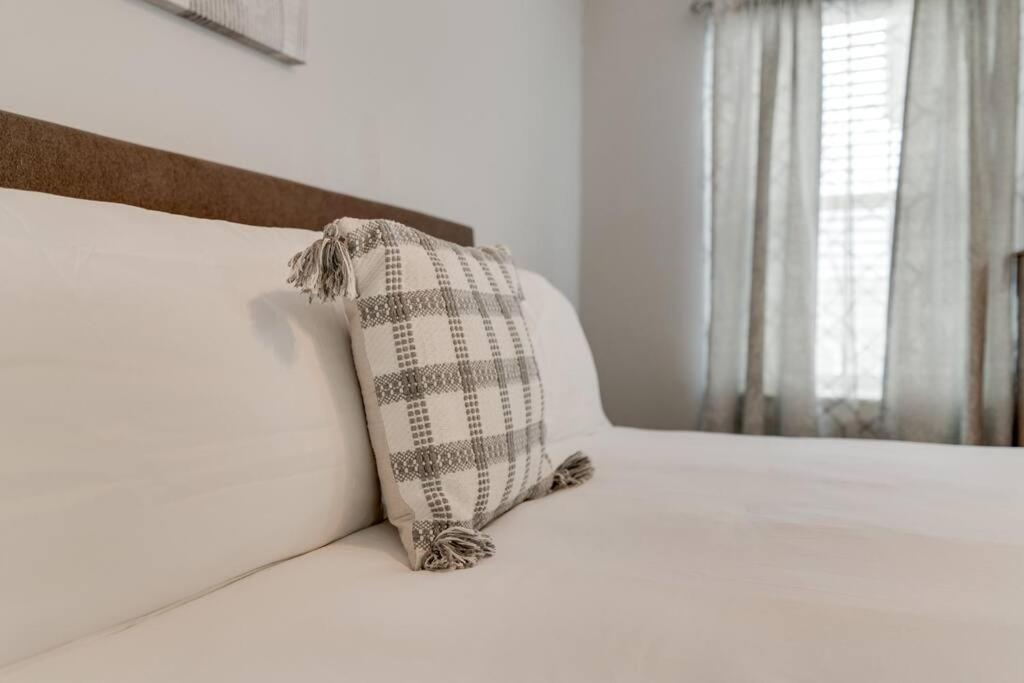 Lovely 2 Bdr Condo With Balcony 2M To Broadway Nashville Eksteriør bilde