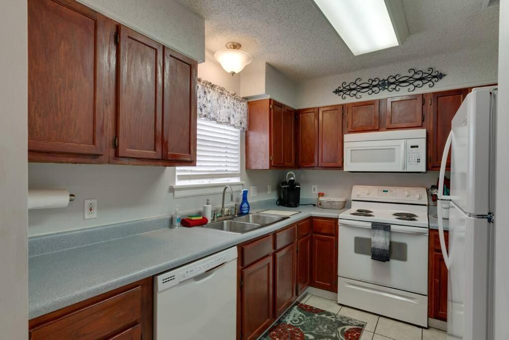 Lovely 2 Bdr Condo With Balcony 2M To Broadway Nashville Eksteriør bilde